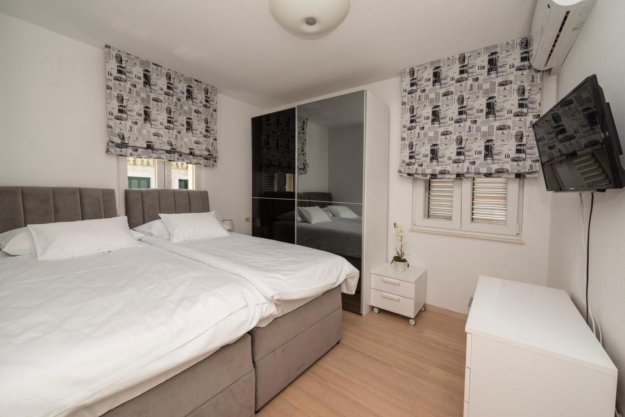 Lavanda Residence With Heated Pool Trogir Split Округ-Доньи Экстерьер фото