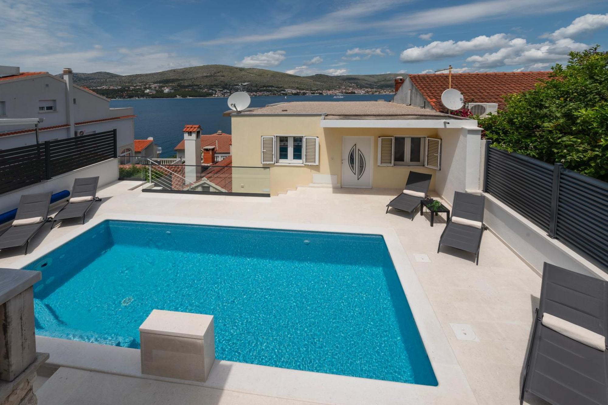 Lavanda Residence With Heated Pool Trogir Split Округ-Доньи Экстерьер фото